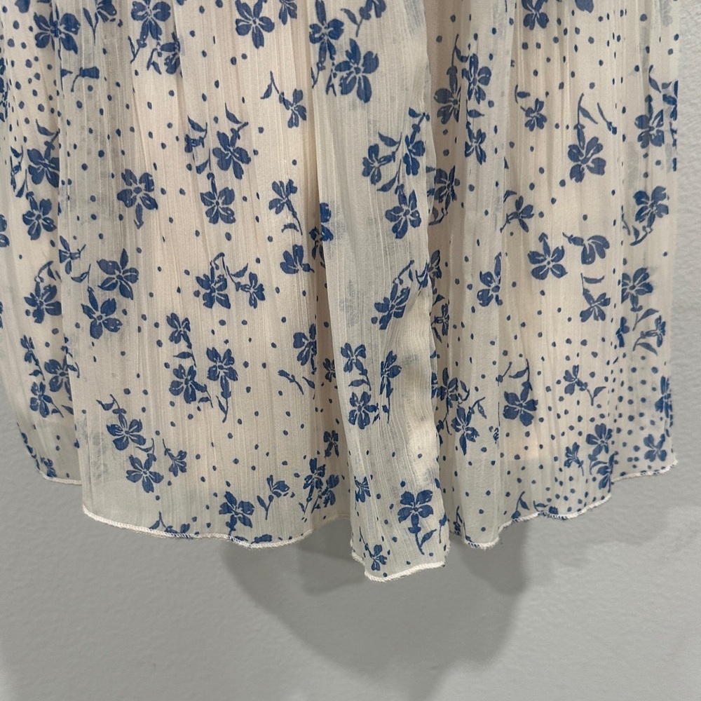 Abercrombie & Fitch White and Blue Pleated Floral Dress - Picture 6 of 16